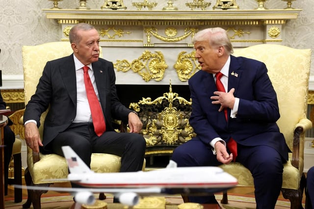 Donald Trump évoque des «élections truquées» en Turquie devant Erdogan