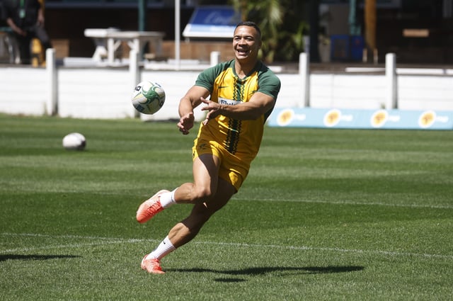 Rugby Union - Rugby Championship - South Africa Captain's Run -  Kings Park Stadium, Durban, South Africa - September 26, 2025 South Africa's Cheslin Kolbe during training REUTERS/Rogan Ward