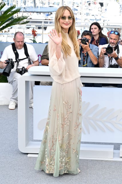 A few months prior, Jennifer's film festival fashion looked quite different.