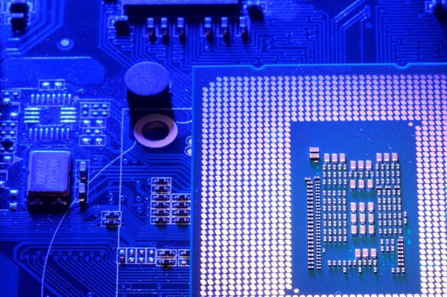Computer motherboard and chip in this illustration taken August 25, 2025. REUTERS/Dado Ruvic/Illustration