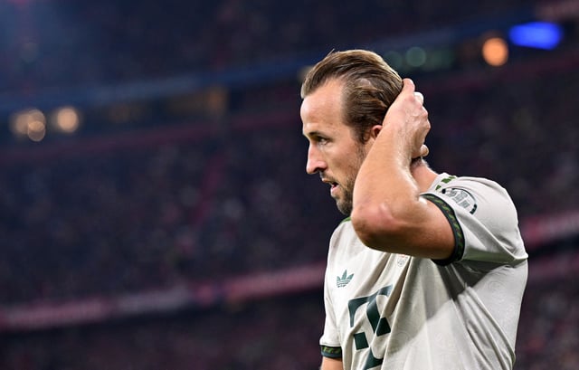 Soccer Football - Bundesliga - Bayern Munich v Werder Bremen - Allianz Arena, Munich, Germany - September 26, 2025 Bayern Munich's Harry Kane reacts after being substituted REUTERS/Angelika Warmuth
