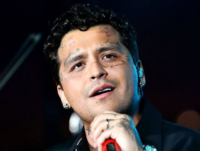 Christian Nodal enfrenta un proceso judicial por la presunta falsificación de más de 30 contratos con Universal Music. | Crédito: Alberto E. Rodriguez / Getty Images