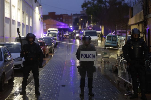 Despliegue policial en el Xenillet de Torrent en una imagen de archivo