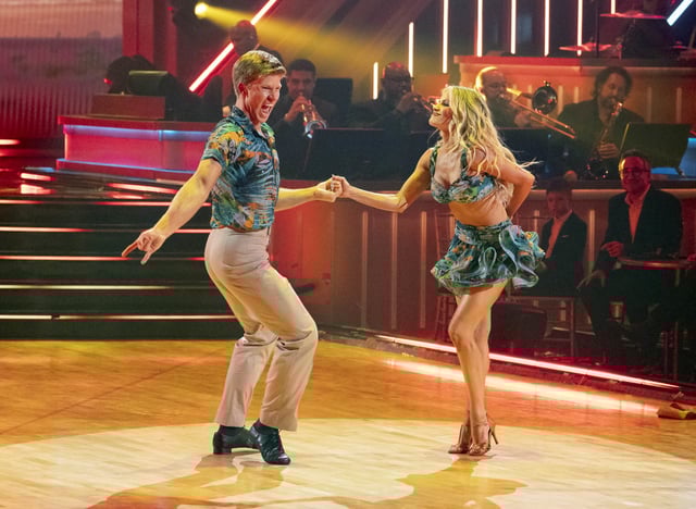 Robert Irwin and Witney Carson on Dancing with the Stars.