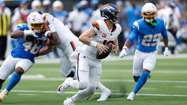 Denver Broncos v Los Angeles Chargers