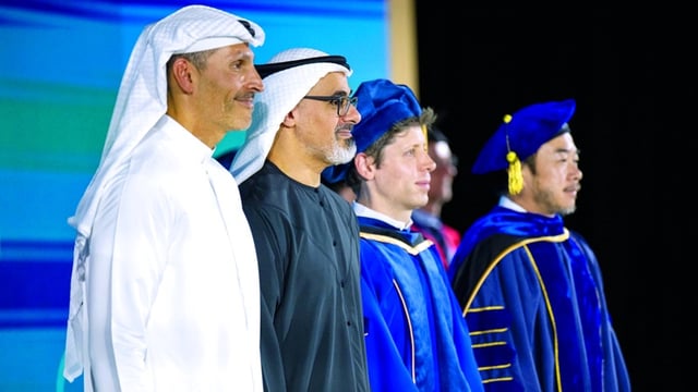خالد بن محمد يشهد منح الدكتوراه الفخرية الأولى للرئيس التنفيذي لـ «أوبن إيه آي»