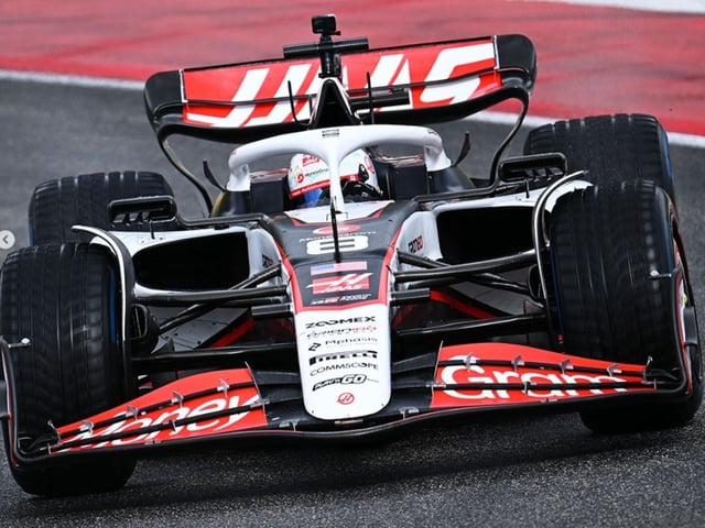 Romain Grosjean tuvo su despedida de un coche de F1 (Haas)