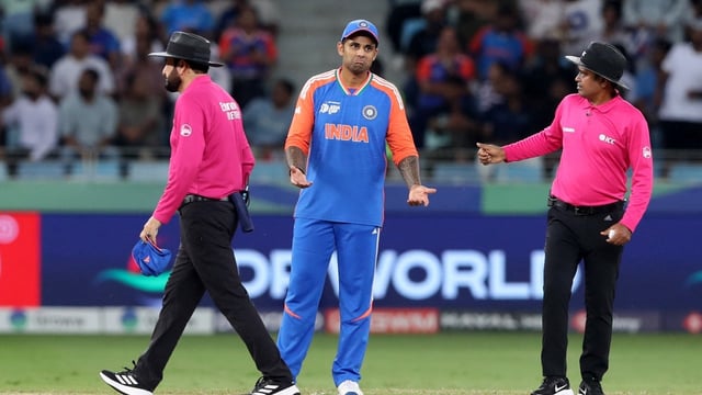 The Indian team were left unhappy with the call (Courtesy: Reuters)