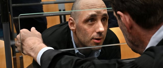 Cédric Jubillar dans son box au palais de justice d’Albi, le 23 septembre.
