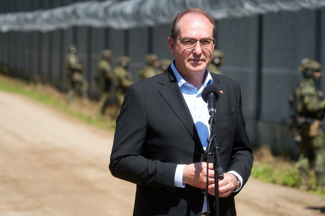 German Interior Minister Alexander Dobrindt attends a press conference a during a visit to the Polish-Belarusian border crossing Polowce-Pyaschatka, Poland July 21, 2025. REUTERS/Ints Kalnins/File Photo