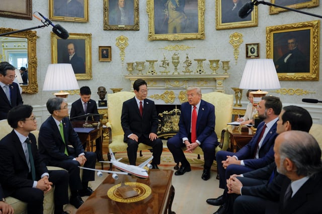 U.S. President Donald Trump and South Korean President Lee Jae Myung meet in the Oval Office at the White House, in Washington, D.C., U.S., August 25, 2025. REUTERS/Brian Snyder/File Photo