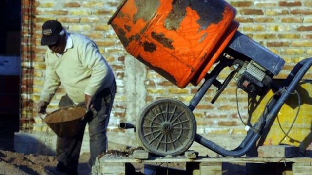 La caída del empleo informal y del cuentapropismo impactó en el crecimiento del desempleo.