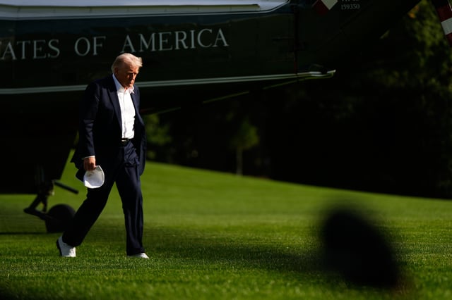 President Donald Trump arrives at the White House, Friday, Sept. 26, 2025, in Washington. (AP Photo/Julia Demaree Nikhinson)