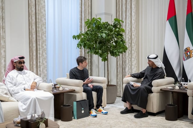 رئيس الدولة يستقبل الرئيس التنفيذي لشركة "أوبن إيه آي"