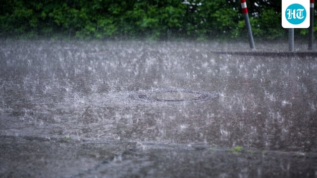 A flash flood warning has been issued until 3:15 pm CDT. Image for representation