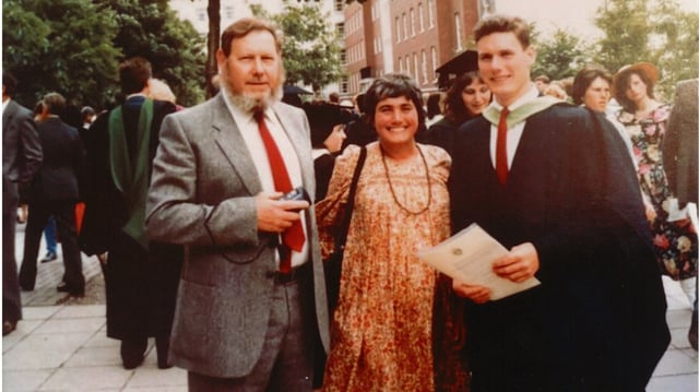 Keir Starmer celebrates his graduation from Leeds University with his late parents, Rodney and Josephine, in 1985