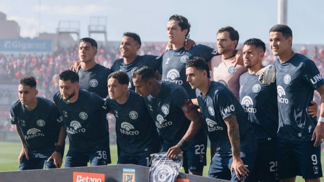 La última vez que se cruzaron Independiente y Huracán fue en febrero del año pasado, por la Copa de la Liga, donde se impusieron los Azules 2 a 0. 