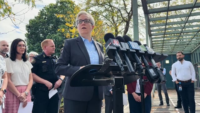 El alcalde de la ciudad, Keith Wilson, y la gobernadora de Oregón, Tina Kotek, ambos demócratas, rechazaron de plano la intervención federal dispuesta por Donald Trump.