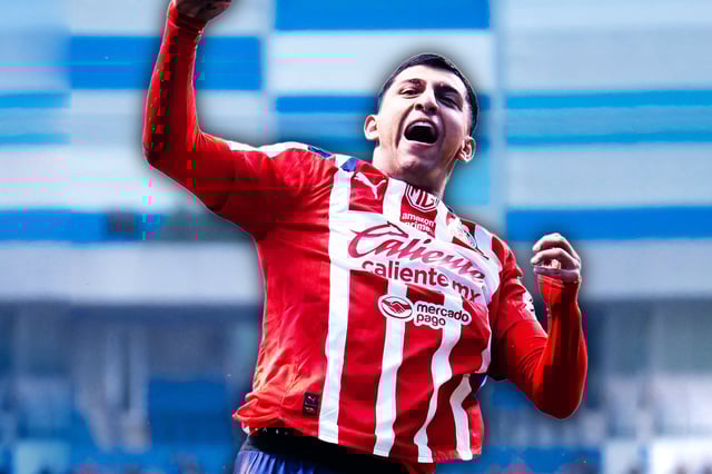 "Cotorro" González abrió el marcador al 5. Foto: Chivas.