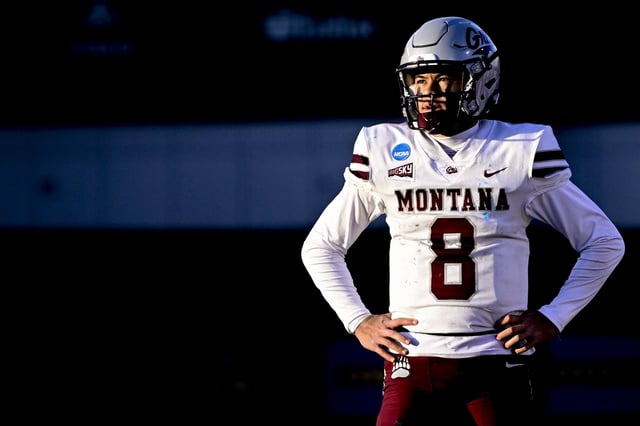 Keali'i Ah Yat #8 of the Montana Grizzlies looks on during the fourth quarter of a game against the South Dakota State Jackrabbits at Dana J Dykhouse Stadium on December 7, 2024 in Brookings, South Dakota.