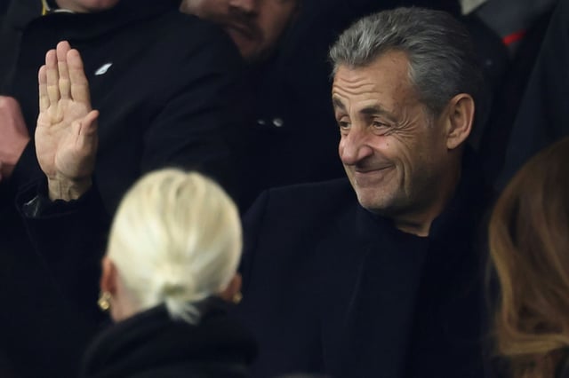 L'ancien président Nicolas Sarkozy, deux jours après sa condamnation à cinq ans de prison, au Parc des Princes, le 27 septembre 2025