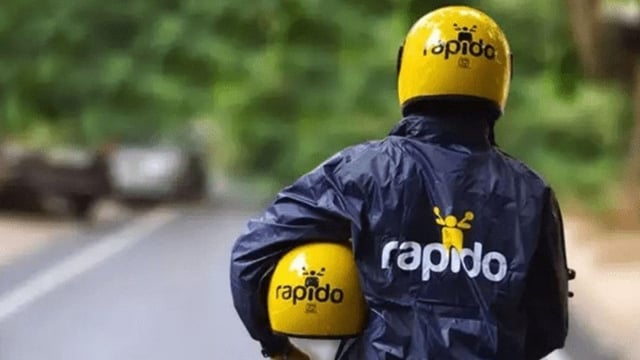 'Humanity Is Still Alive': Rapido Driver Accompanies Woman Returning From Garba At Late Night Till Her Flatmate Arrives; Internet Reacts