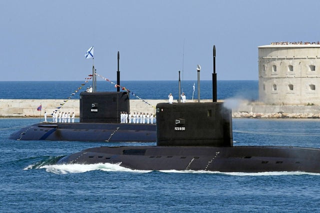 Les sous-marins B-237 « Rostov-sur-le-Don » et B-261 « Novorossiysk ». 28 juillet 2019, en Russie.
