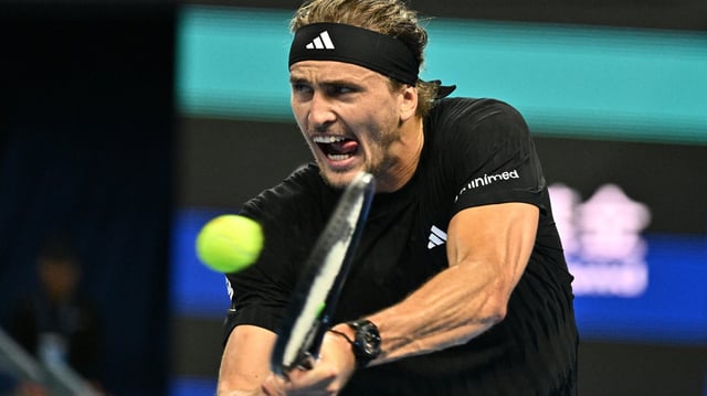 Alexander Zverev bleibt im Turnier