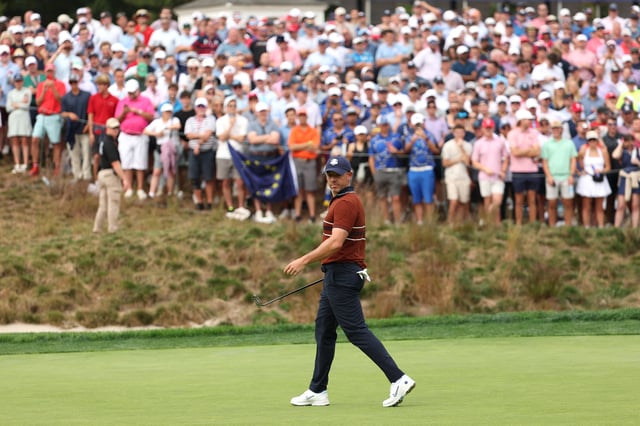 Golf - The 2025 Ryder Cup - Bethpage Black Golf Course, Farmingdale, New York, United States - September 27, 2025 Team Europe's Rory McIlroy on the 6th hole during the four-balls REUTERS/Brendan Mcdermid