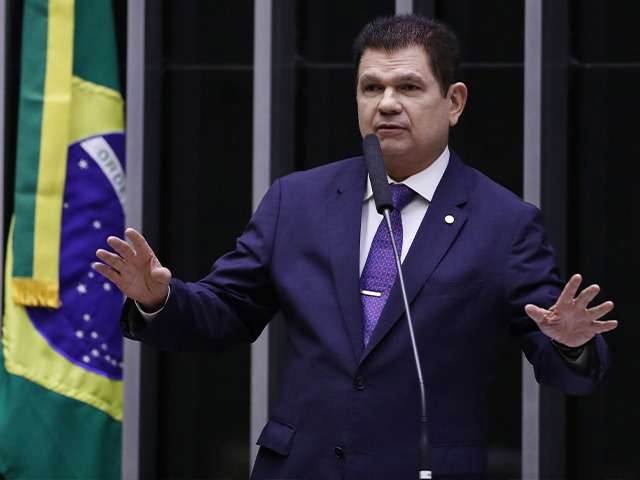 Deputado Mauro Filho segue internado em UTI com 'evolução favorável'