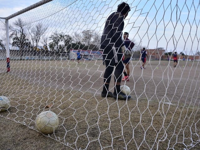 Córdoba: el fútbol infantil de luto, murió súbitamente un nene de 13 años mientras jugaba a la pelota. Foto ilustrativa: gentileza José Gabriel Hernández (La Voz).