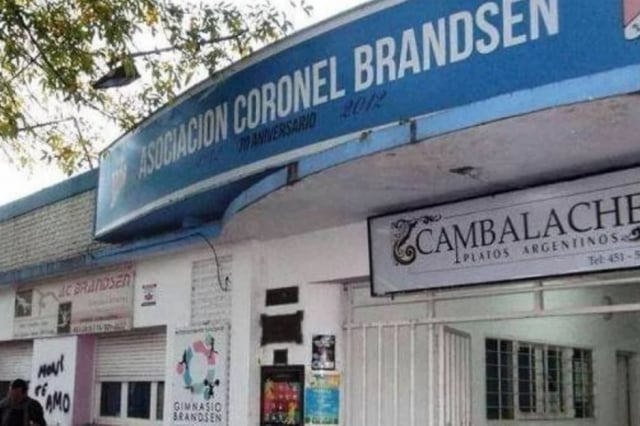 El hecho ocurrió en el club Brandsen, en La Plata