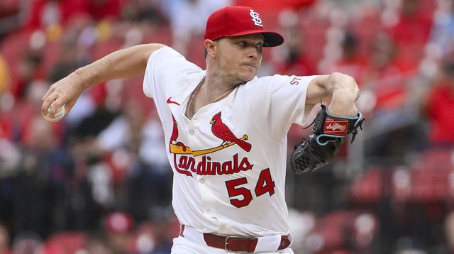 May 19, 2025; St. Louis, Missouri, USA; St. Louis Cardinals starting pitcher Sonny Gray (54) pitches against the Detroit Tigers during the first inning at Busch Stadium. Mandatory Credit: Jeff Curry-Imagn Images