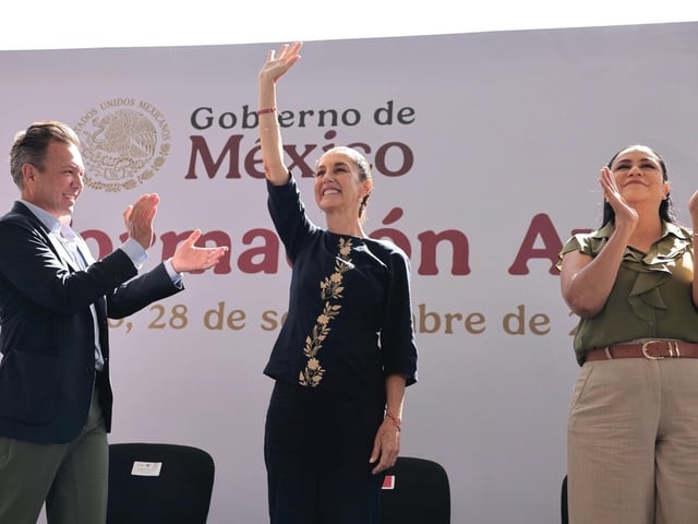 En su informe de gobierno al pueblo de Jaisco, la Presidenta Claudia Sheinbaum pidió respeto al mandatario estatal, ante los constantes abucheos