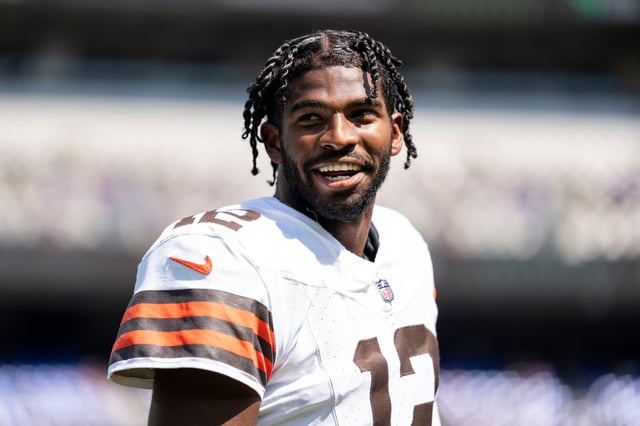 BALTIMORE, MARYLAND - SEPTEMBER 14: Shedeur Sanders #12 of the Cleveland Browns reacts prior to an NFL football game against the Baltimore Ravens at M&T Bank Stadium on September 14, 2025 in Baltimore, Maryland. (Photo by Michael Owens/Getty Images)