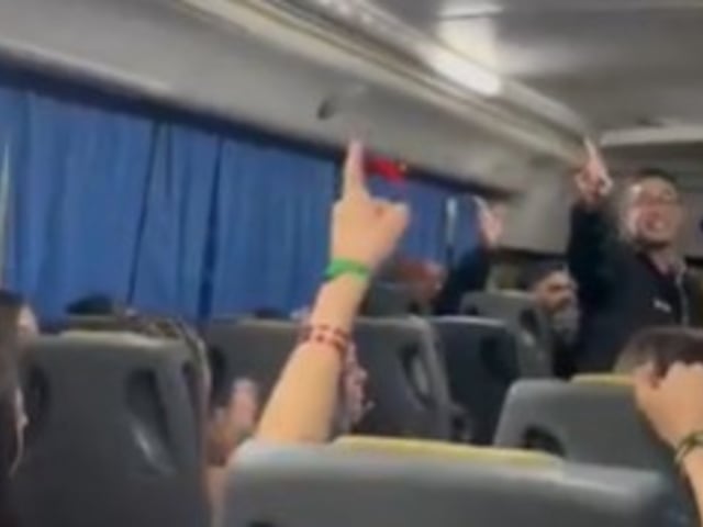 Escándalo por cantos antisemitas de estudiantes durante su viaje de egresados