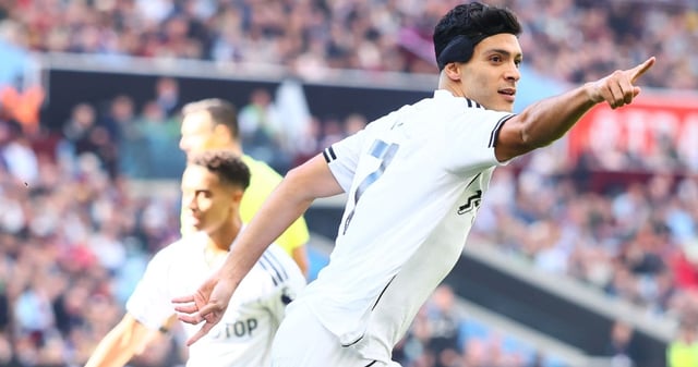 El jugador mexicano se lesionó al comienzo del partido. Foto: X @FulhamFC