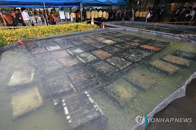 This photo, taken Sept. 28, 2025, shows lithium-ion batteries burnt by a fire that occurred at the National Information Resources Service in the central city of Daejeon on Sept. 26. (Yonhap)
