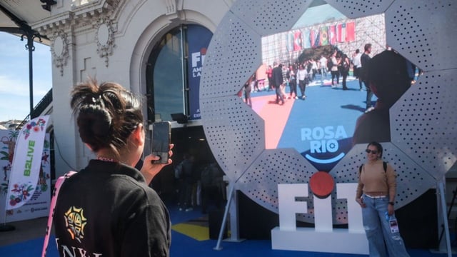 El portal Aurora300 comunicó en vivo Rosario con la FIT 2025.