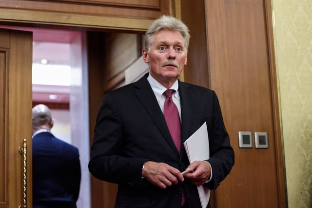 Kremlin spokesman Dmitry Peskov walks at Diaoyutai State Guesthouse in Beijing, China, September 2, 2025. REUTERS/Maxim Shemetov/Pool/File Photo
