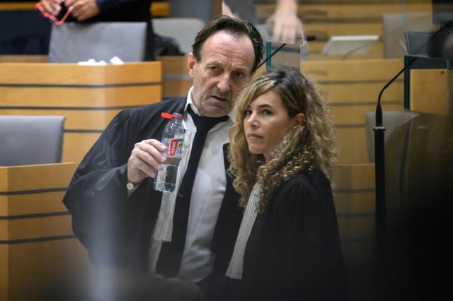 Les avocats de Cédric Jubillar, Alexandre Martin et Emmanuelle Franck, le 22 septembre 2025 lors de l'ouverture du procès devant la Cour d'assises du Tarn à Albi