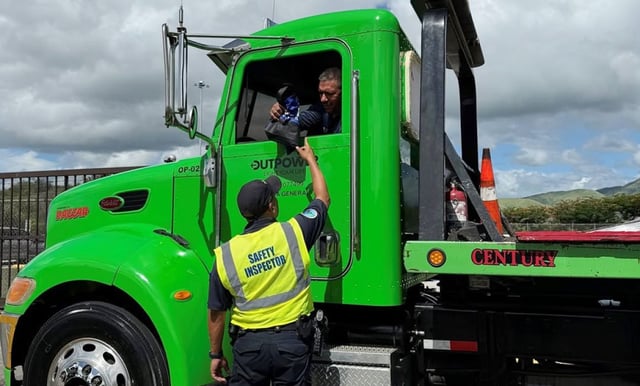 Endurece EU reglas para licencias de camiones a conductores extranjeros
