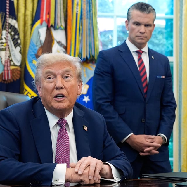 US-Präsident Trump und sein "Kriegsminister" Pete Hegseth.