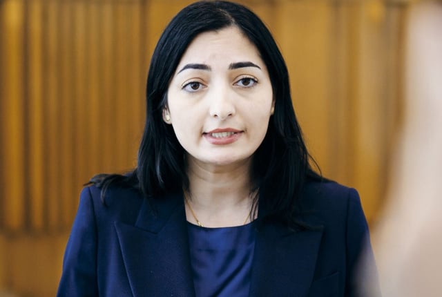 Entwicklungsministerin Reem Alabali Radovan (SPD) freut scih, so viel Steuergeld wie noch nie für Klimaschutz ins Ausland transferiert zu haben.