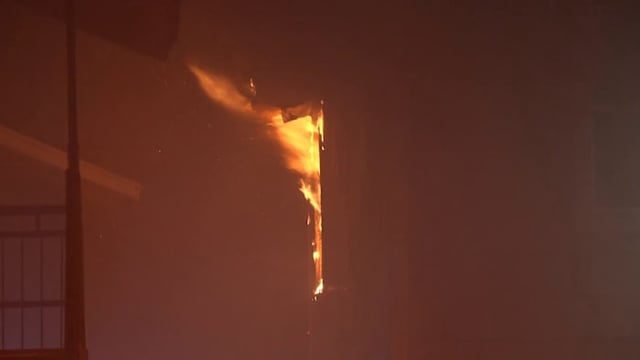 2 injured after fire breaks out at Third Ward apartment, arson investigation underway