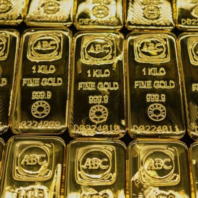 Der Goldpreis steigt und steigt. Am Montag markierte er einen neuen Rekord bei 3800 Dollar je Feinunze. Was steckt dahinter? Darüber sprach Gold-Experte und -Investor Sebastian Hell bei „René will Rendite“. 