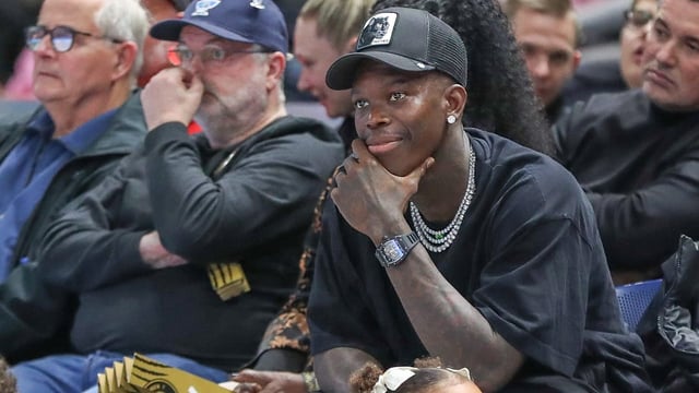 NBA-Star Dennis Schröder beendet den EM-Zoff mit Türkei-Trainer Ergin Ataman.