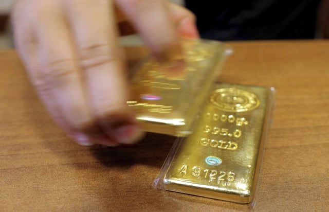 El precio del oro toca un nuevo récord por encima de los 3.800 dólares