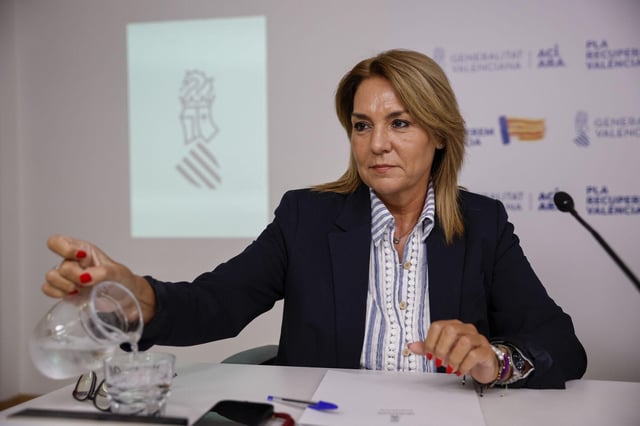 GRAFCVA9479. VALÉNCIA, 29/09/2025.- La vicepresidenta primera y portavoz del Consell, Susana Camarero, durante la rueda de prensa en la que informa sobre la reunión extraordinaria del Gobierno valenciano, en la que los consellers han dado cuenta de las incidencias por el temporal de lluvias en las áreas de su competencia. EFE/Biel Aliño