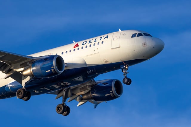 A Delta Airbus A319 landing at PDX in Portland, Oregon, USA on March 15, 2024.